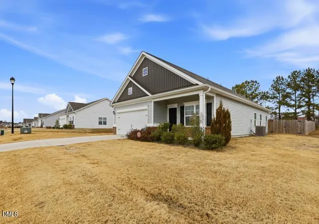 3rd image of 318 Settlers Pointe Dr, Pikeville, NC 27863 | MLS# 10147102