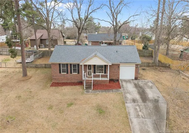 Photo 4 of Single Family Residence at 132 Eulon Loop, Raeford, NC 28376 | MLS# 756740 | | Sold on 2026-05-29