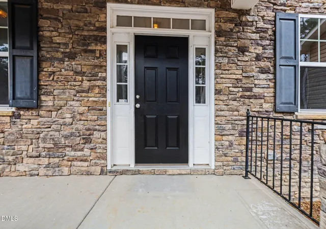 Photo 3 of Single Family Residence at 726 Sun Rd, Aberdeen, NC 28315 | MLS# 10146558 |  | Sold on 2026-07-16