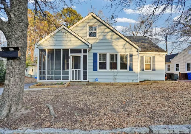 3rd image of 404 Pearl St, Fayetteville, NC 28303 | MLS# 757446