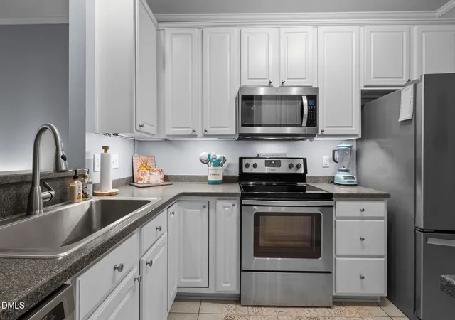 Photo 4 of Townhouse at 123 Grey Elm Trl, Durham, NC 27713 | MLS# 10146746 | | Sold on 2026-05-29