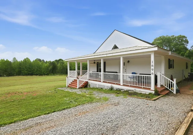 Homes for sale in Oxford, NC | 1696 James Winston Rd, Oxford, NC 27565 | MLS# 10146900