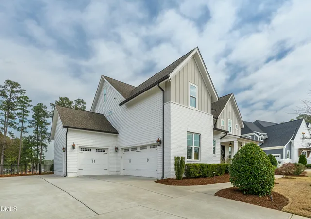 Photo 4 of Single Family Residence at 3108 Curling Crk Dr, Apex, NC 27502 | MLS# 10155027 | | Sold on 2026-06-01