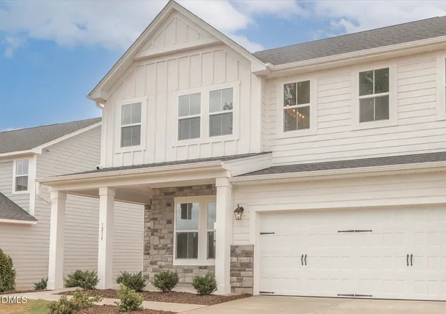 3rd image of 1215 Shallow Spring Dr, Mebane, NC 27302 | MLS# 10146972