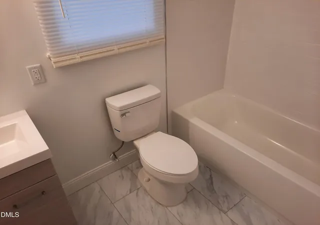 Photo 2 of Single family home for sale at 404 Lynn Rd, Durham, NC 27703 | MLS# 10147899 | Listing updated on 2026-08-29