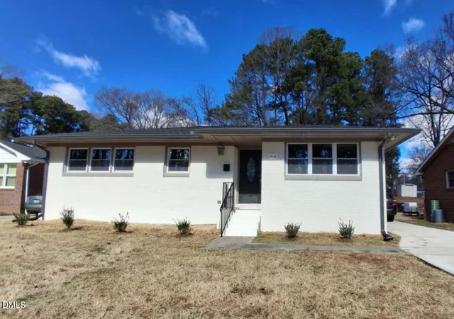 Photo 1 of Single family home for sale at 910 Ruby St, Durham, NC 27704 | MLS# 10147078 | Listing updated on 2026-07-18