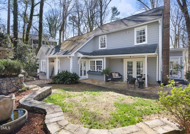 Photo 5 of Single Family Residence at 1008 Dawes St, Chapel Hill, NC 27516 | MLS# 10147861 | | Sold on 2026-06-08