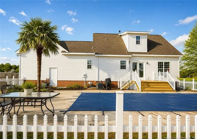 3rd image of 2001 Old Lumberton Rd, Whiteville, NC 28472 | MLS# 757610