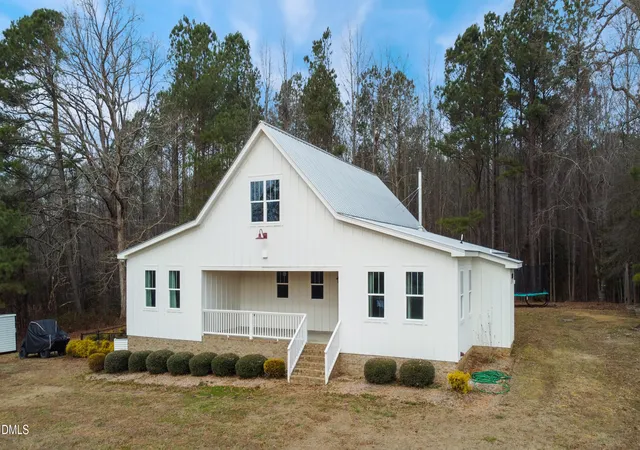 Photo 1 of Single Family Residence at 100 Shartree Farms Ln, Louisburg, NC 27549 | MLS# 10147697 | | Sold on 2026-06-29