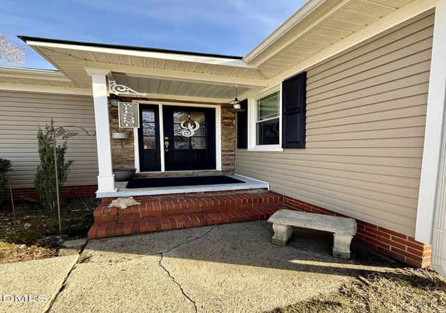 3rd image of 1689 Amelia Church Rd, Clayton, NC 27520 | MLS# 10149903