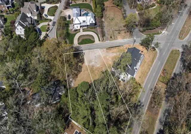 Homes for sale in Raleigh, NC | 109 Edenburgh Rd, Raleigh, NC 27608 | MLS# 10154267