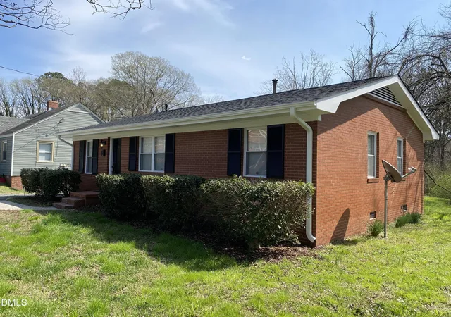Photo 3 of Single family home for sale at 411 W Club Blvd, Durham, NC 27704 | MLS# 10151824 | Listing updated on 2026-09-17