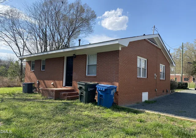 Photo 3 of Single family home for sale at 411 W Club Blvd, Durham, NC 27704 | MLS# 10151824 | Listing updated on 2026-09-17