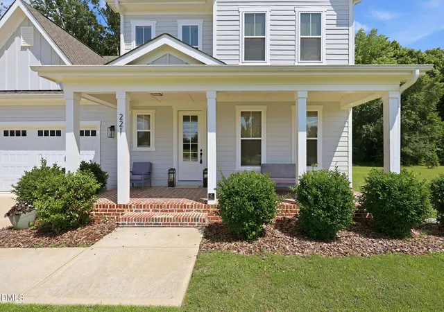 4th image of 221 Old Hickory Dr, Raleigh, NC 27603 | MLS# 10151503