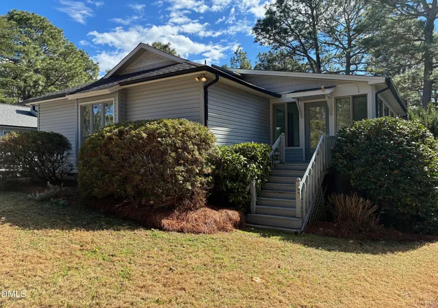 Photo 5 of Townhouse at 106 Sandham Ct, West End, NC 27376 | MLS# 10149029 |  | Sold on 2026-06-15