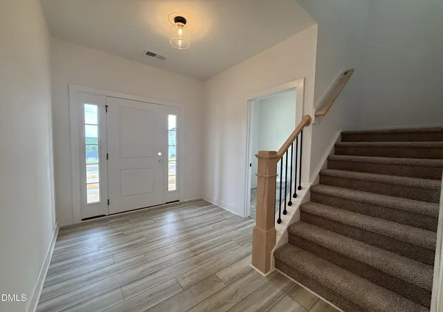 Photo 4 of Single family home for sale at 119 Decatur Dr, Fuquay Varina, NC 27526 | MLS# 10154587 | Listing updated on 2026-10-03