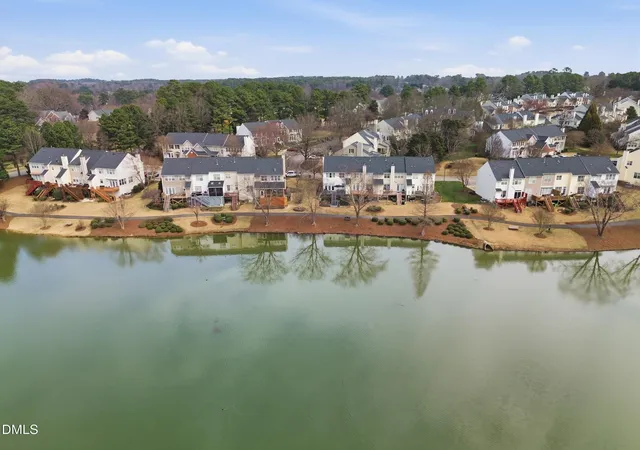 Photo 3 of Sale Pending at 300 Nottinghill Walk, Apex, NC 27502 | MLS# 10149189 | Listing updated on 2026-07-18