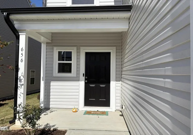 2nd image of 656 Bent Willow Dr, Clayton, NC 27527 | MLS# 10150467