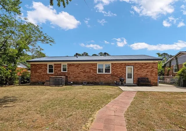 24th image of 1608 Grandview Dr, Fayetteville, NC 28314 | MLS# 757979