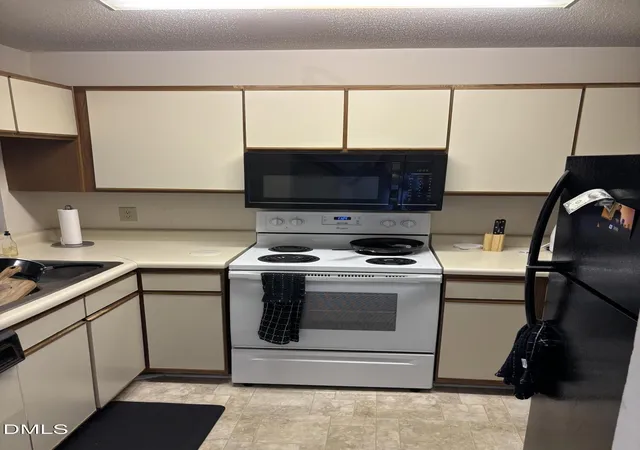 2nd image of 702 Martin Luther King Jr Blvd #C8, Chapel Hill, NC 27514 | MLS# 10152999