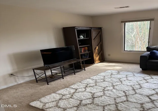 5th image of 702 Martin Luther King Jr Blvd #C8, Chapel Hill, NC 27514 | MLS# 10152999