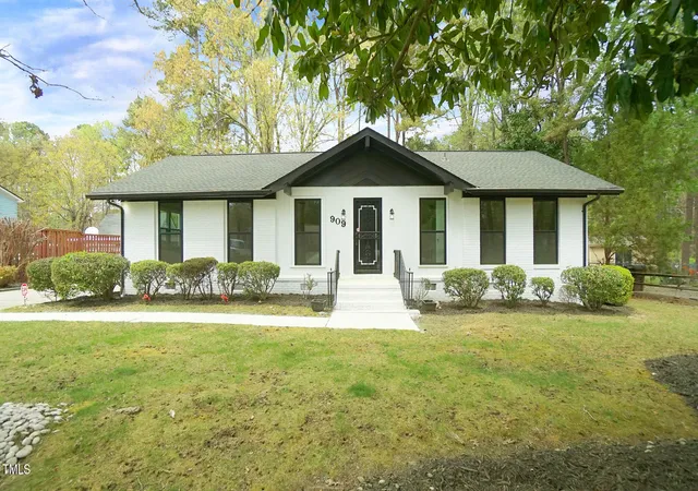 Photo 1 of Single family home for sale at 909 Windcrest Rd, Durham, NC 27713 | MLS# 10149481 | Listing updated on 2026-08-28