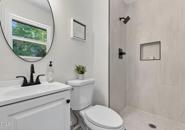 4th image of 2309 Bertie Dr, Raleigh, NC 27610 | MLS# 10149184