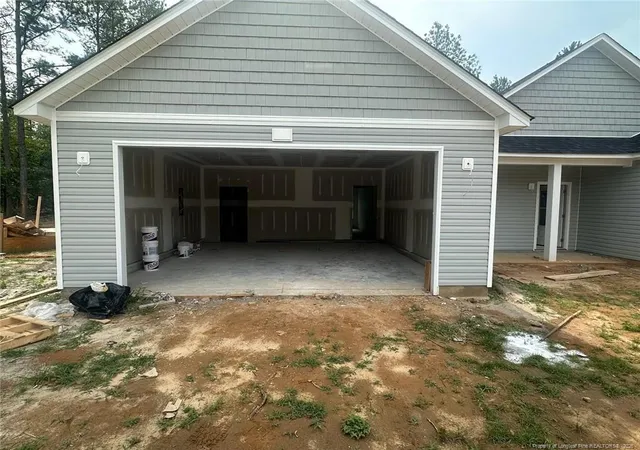Photo 4 of Sale Pending at 164 Sofias Ct, Raeford, NC 28376 | MLS# 757389 | Listing updated on 2026-08-18