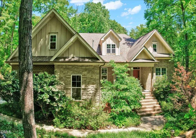 Photo 1 of Single family home for sale at 121 Freedom Trl, Chapel Hill, NC 27516 | MLS# 10149365 | Listing updated on 2026-08-26