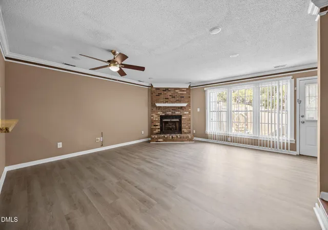 3rd image of 7 Durbin Pl, Durham, NC 27705 | MLS# 10149480
