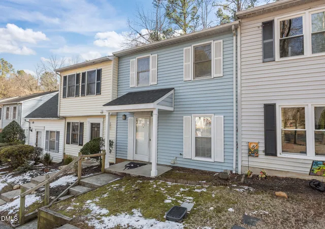 2nd image of 36 Georgetown Ct, Durham, NC 27705 | MLS# 10149483