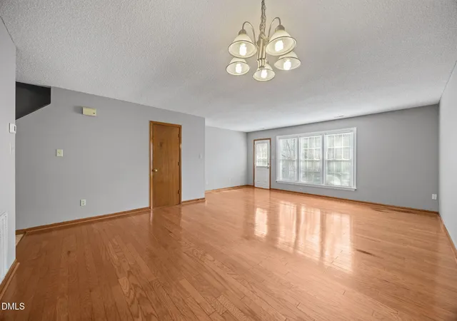 5th image of 36 Georgetown Ct, Durham, NC 27705 | MLS# 10149483