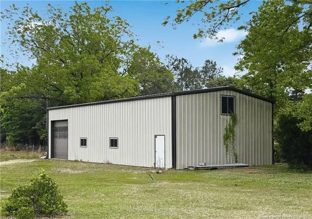 Photo 4 of Sale Pending at 449 Montrose Rd, Raeford, NC 28376 | MLS# 758200 | Listing updated on 2026-08-31