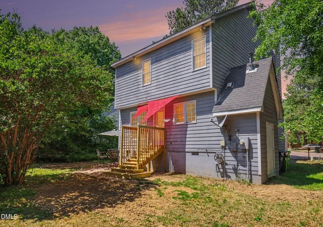 Photo 3 of Single family home for sale at 2701 Clonnel Ct, Raleigh, NC 27604 | MLS# 10161394 | Listing updated on 2026-09-16