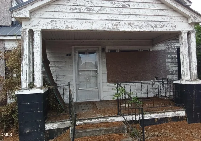 2nd image of 112 N Secrest St, Kinston, NC 28501 | MLS# 10149977