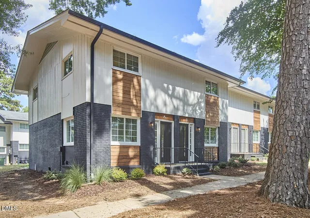 Homes for sale in Raleigh, NC | 2613 Mcneil St #A, Raleigh, NC 27608 | MLS# 10152281