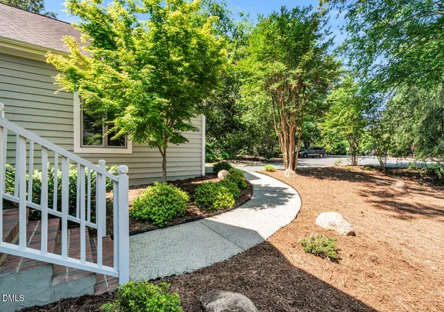 Photo 4 of Single Family Residence at 182 Hedgerow, Pittsboro, NC 27312 | MLS# 10162905 | | Sold on 2026-05-20