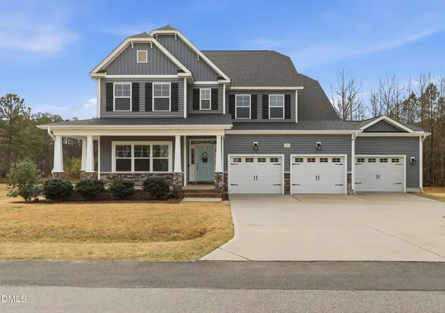 Photo 2 of Single family home for sale at 151 Centerline Dr, Selma, NC 27576 | MLS# 10150836 | Listing updated on 2026-09-17