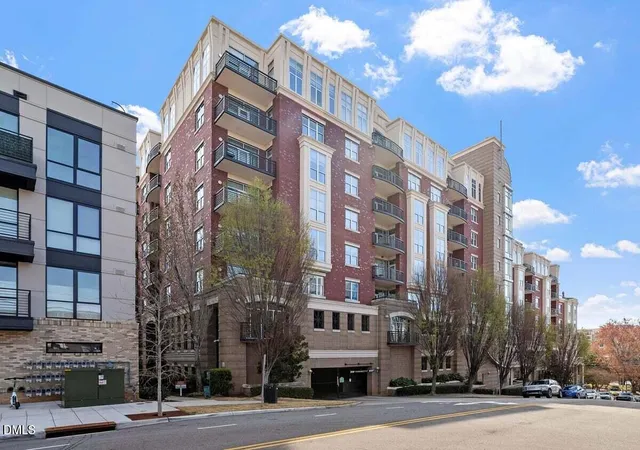 2nd image of 618 N Boylan Ave, Raleigh, NC 27603