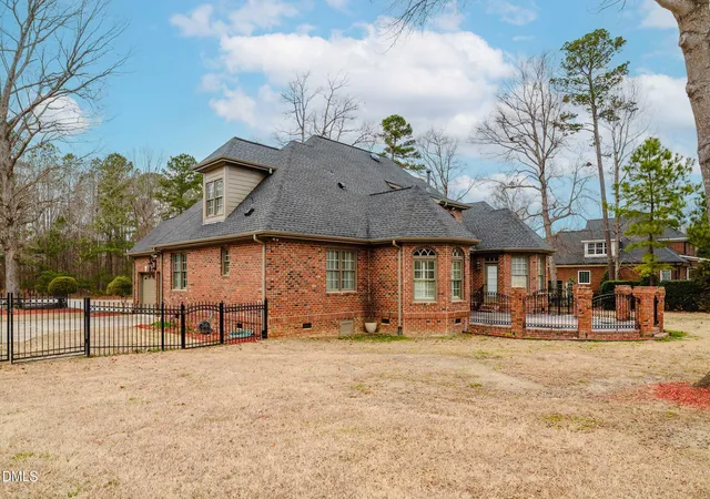 Photo 5 of Single family home for sale at 2801 Stonewalk Ct, Zebulon, NC 27597 | MLS# 10150227 | Listing updated on 2026-09-02