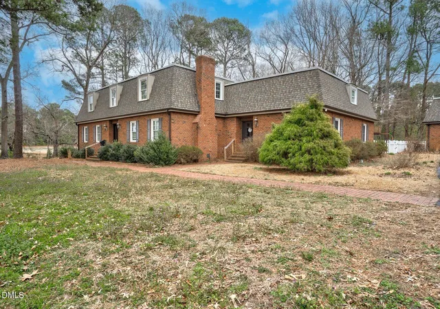 3rd image of 803 E Beechtree Dr, Nashville, NC 27856 | MLS# 10150582