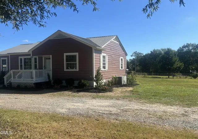 Homes for sale in Coats, NC | 122 Bill Avery Rd, Coats, NC 27521 | MLS# 10150723