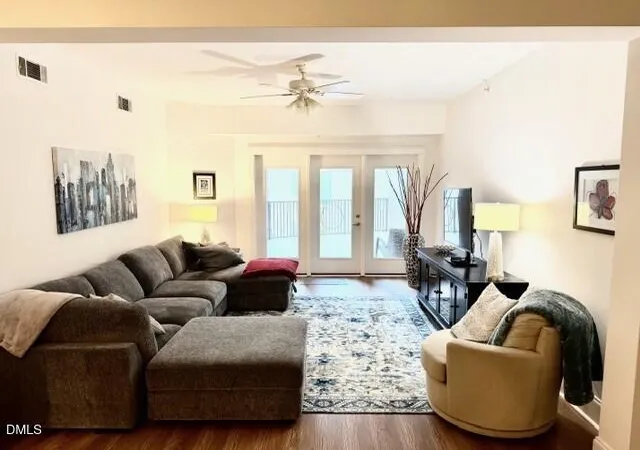 2nd image of 222 Glenwood Ave #218, Raleigh, NC 27603 | MLS# 10153284