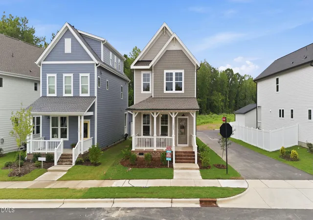 Photo 2 of Sale Pending at 1600 Piney Fls Dr, Wendell, NC 27591 | MLS# 10150978 | Listing updated on 2026-08-31