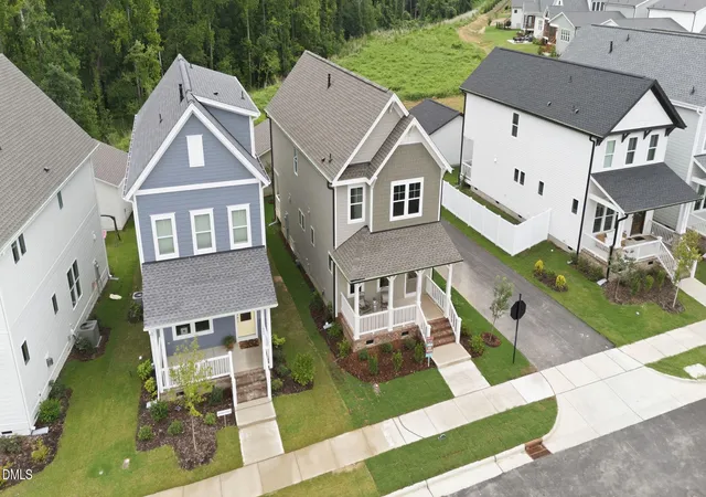 Photo 4 of Sale Pending at 1600 Piney Fls Dr, Wendell, NC 27591 | MLS# 10150978 | Listing updated on 2026-08-31
