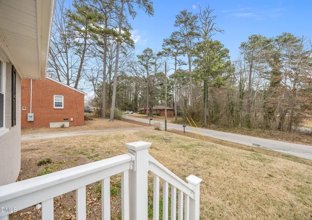 Photo 4 of Single Family Residence at 118 Cherry St, Henderson, NC 27536 | MLS# 10151250 |  | Sold on 2026-05-29