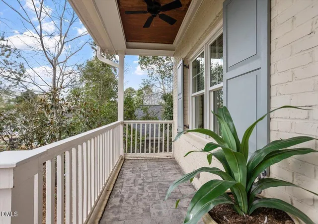 Photo 4 of Single family home for sale at 2718 Peachtree St, Raleigh, NC 27608 | MLS# 10151751 | Listing updated on 2026-10-01