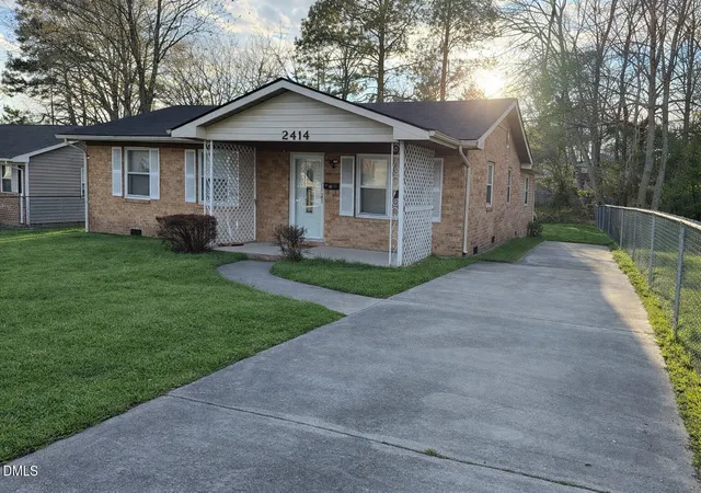 Photo 3 of Single family home for sale at 2414 Lincoln St, Durham, NC 27707 | MLS# 10179713 | Listing updated on 2026-09-17