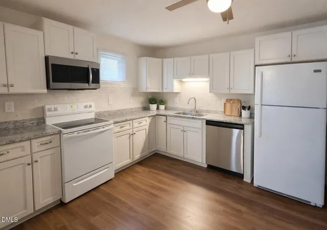 Photo 4 of Single family home for sale at 2414 Lincoln St, Durham, NC 27707 | MLS# 10179713 | Listing updated on 2026-09-17