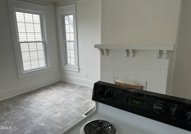 Listing Photo 5 - Condo for sale in building located at 1301 Dickinson Ave, Greenville, NC 27834